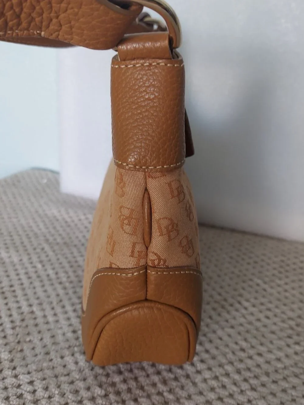 Dooney & Bourke this vintage